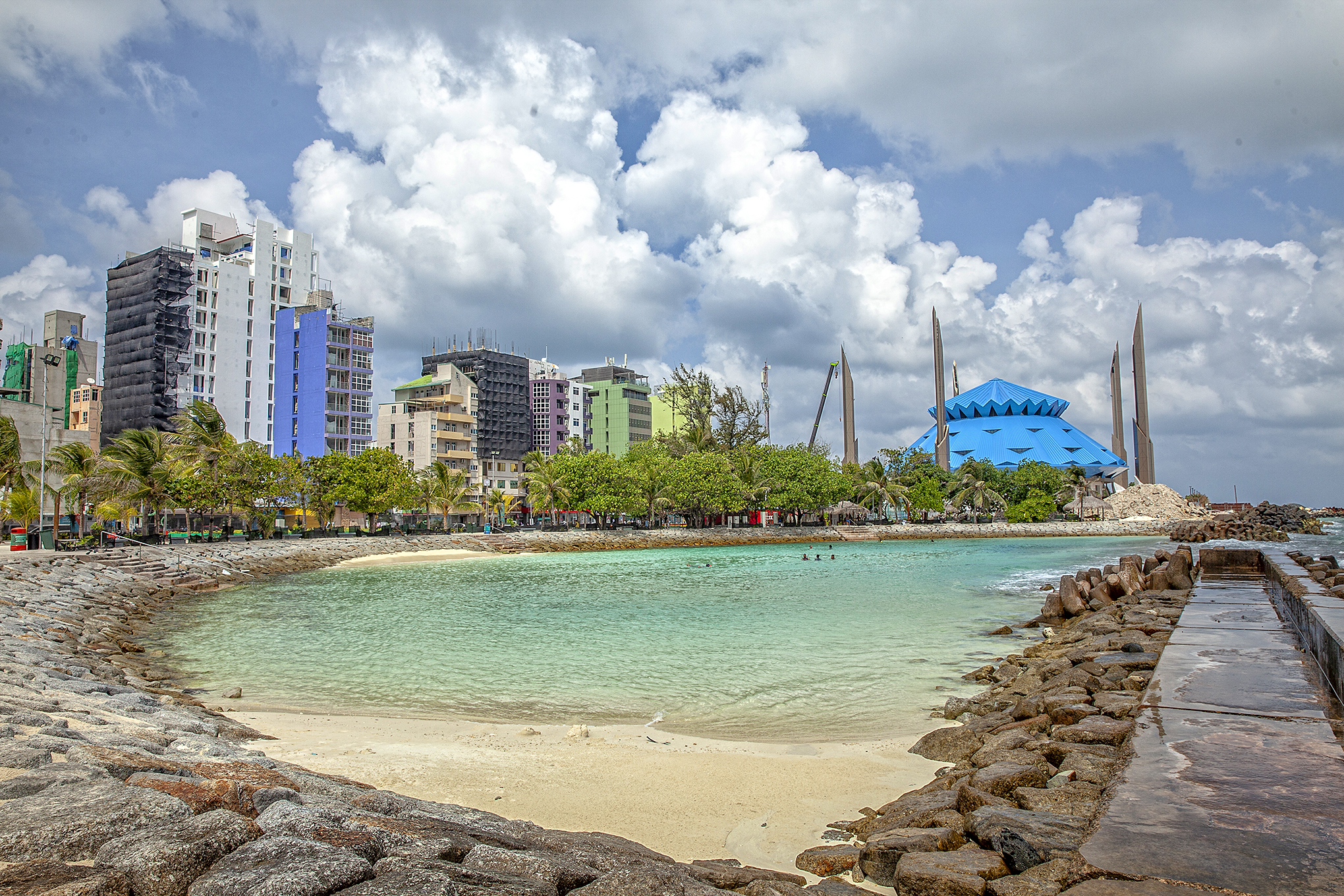 Male- Artificial Beach- Yapay plaj