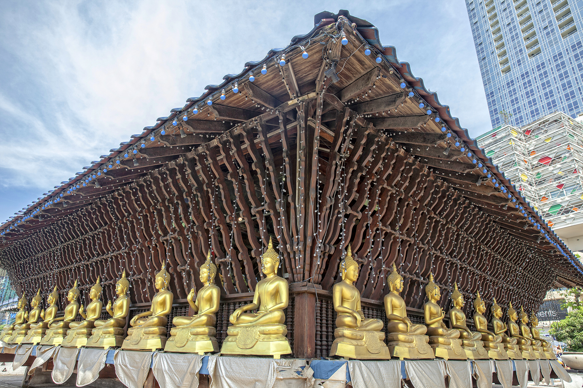 Kolombo- Seema Malaka Temple