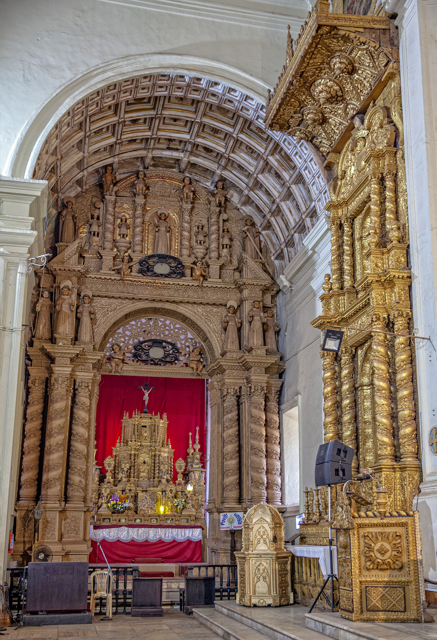 Goa- Bom Jesus Bazilika-Kutsal Ayin Şapeli