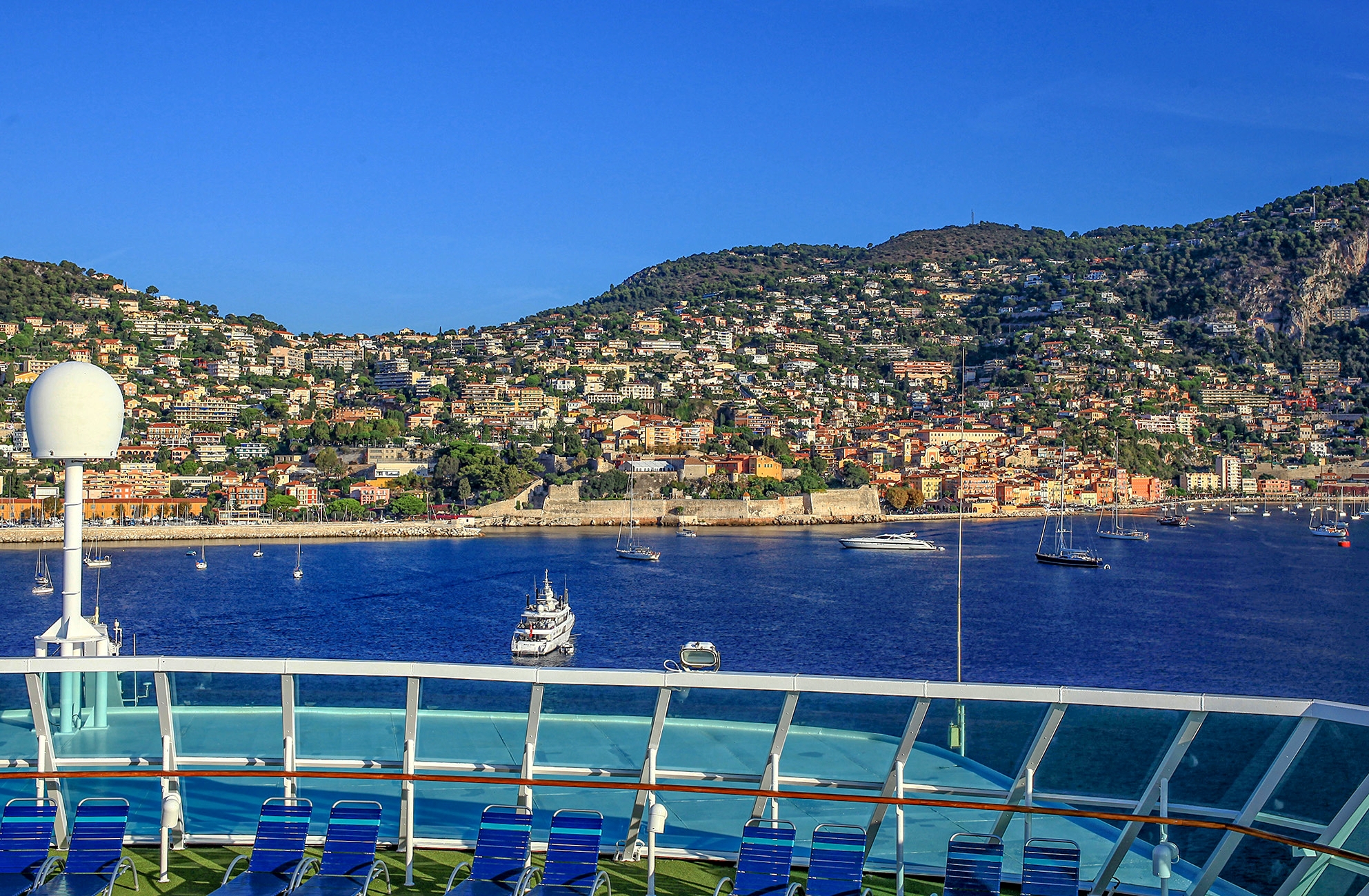 GEMİ ile AKDENİZ ESİNTİSİ— 2.Gün * Villefranche*