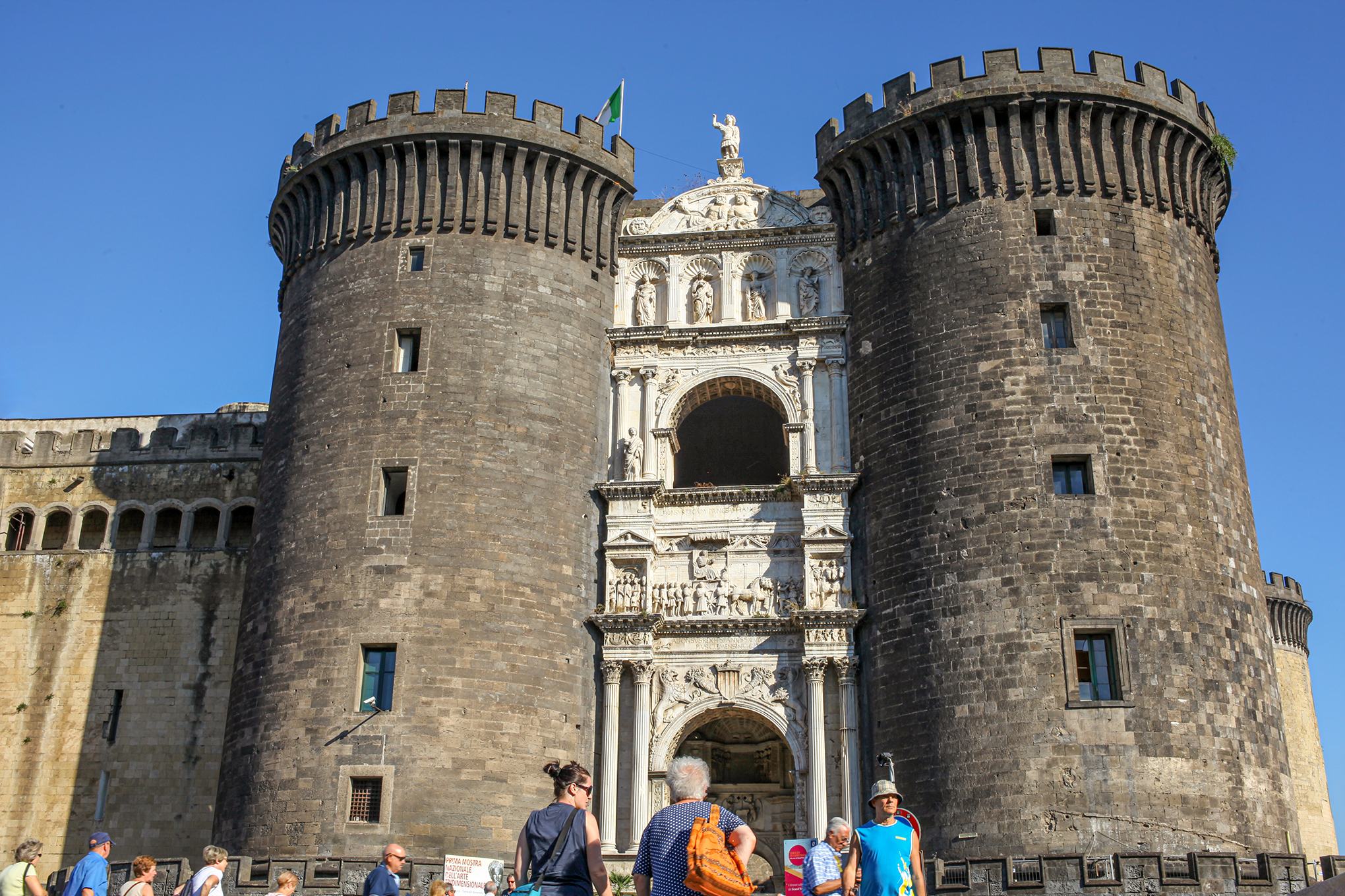 Napoli- Castel Del Nuovo